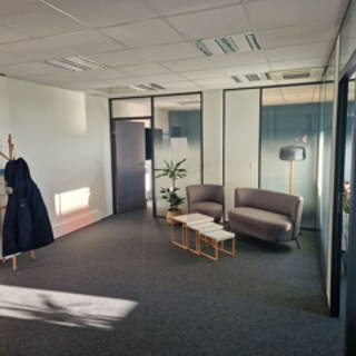 Bureau privé 11 m² 2 postes Coworking Rue de la Rabotière Saint-Herblain 44800 - photo 8